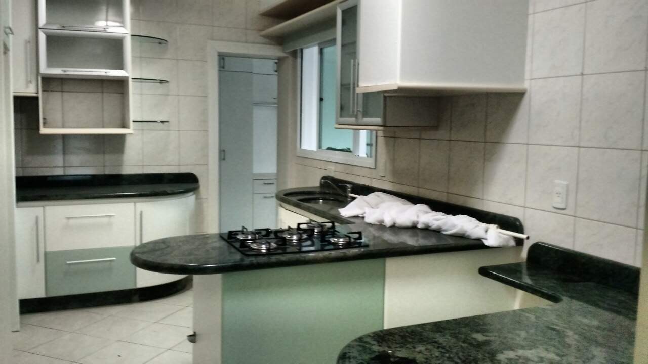 Apartamento à venda no bairro Centro: